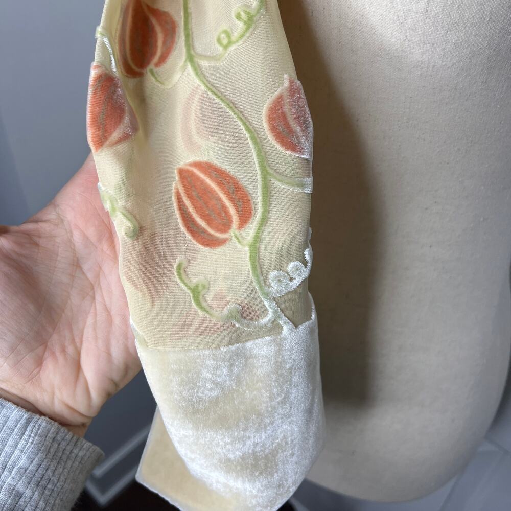 Camilla Ridley Women's Scarf Velvet Mesh Beige Art Nouveau Floral Silk ENGLAND - Picture 3 of 7